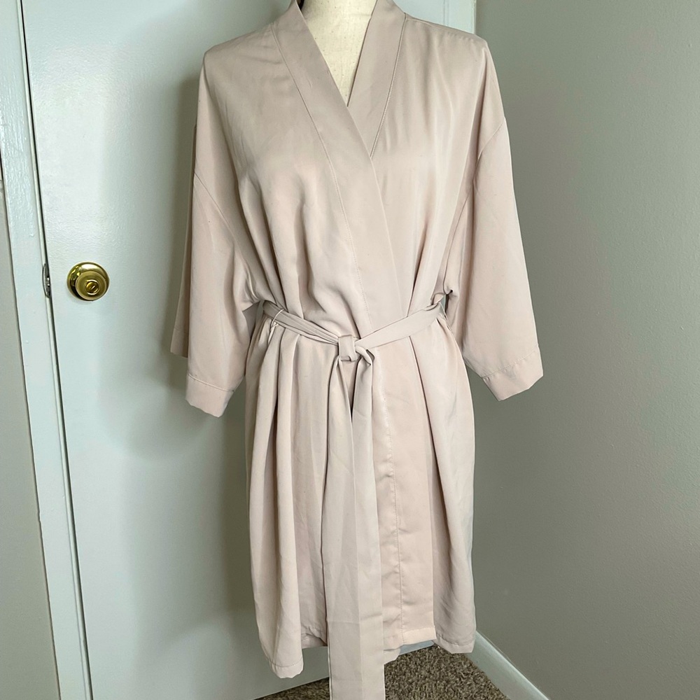 Birdy Grey beige robe, size M/L, EUC